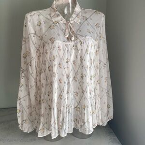 Light Pink Floral Tie-Neck Pleated Blouse